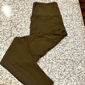 Lululemon Wunder Under leggings